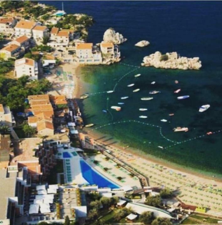 Langust - Free Parking Daire Sveti Stefan Dış mekan fotoğraf
